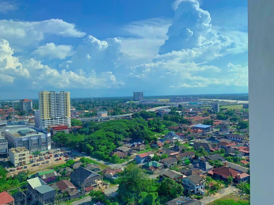 Netflix 2 Bedroom Troika Kota Bharu Homestay 1812 Buitenkant foto