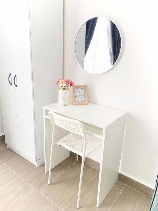 Netflix 2 Bedroom Troika Kota Bharu Homestay 1812 Buitenkant foto